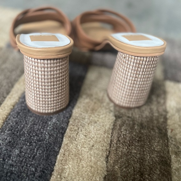 NWOT DOLCE VITA PAZLEE HEELS Size 10 - Picture 7 of 9